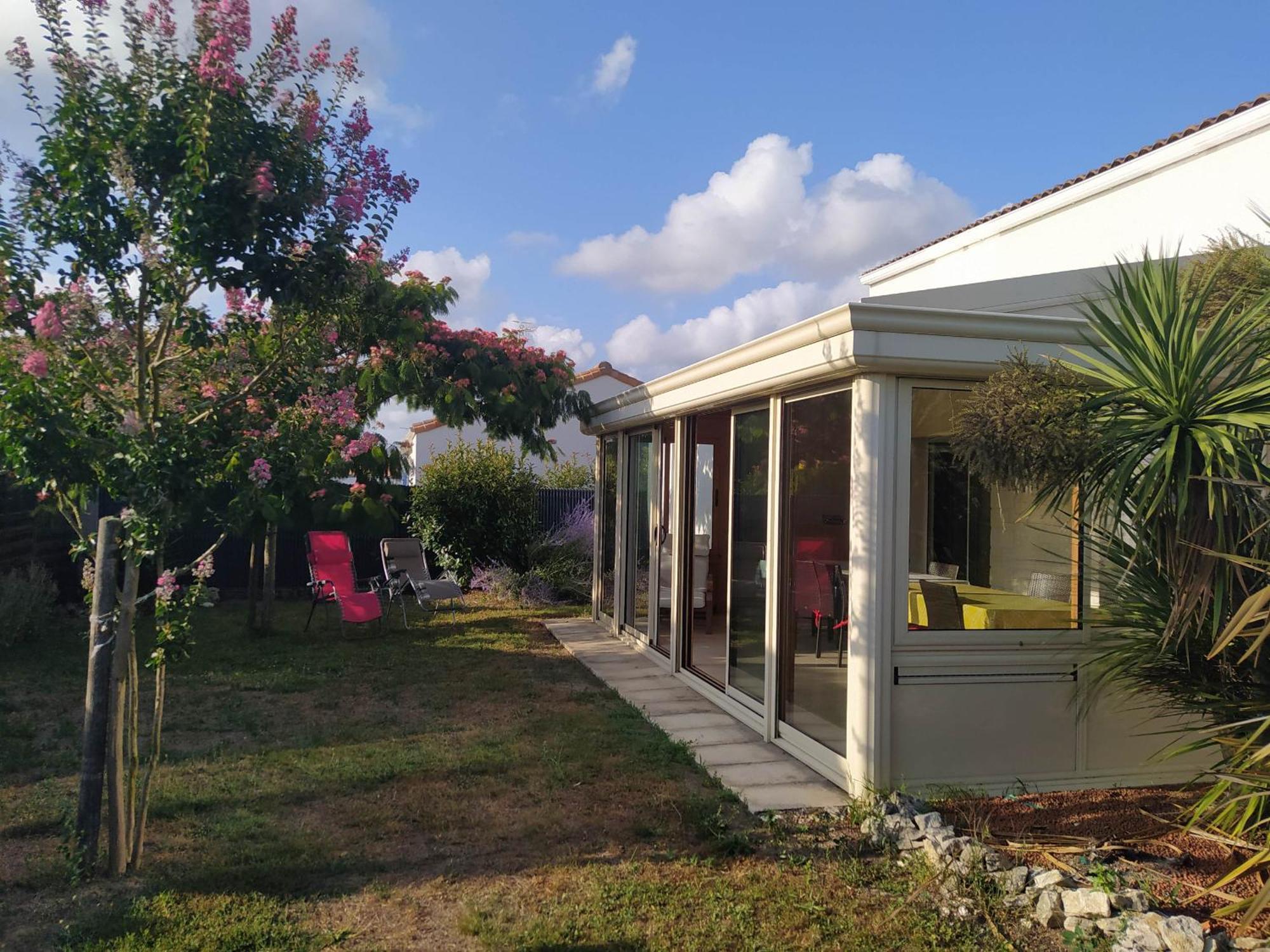 Maison Pour 8 - 5Min De La Plage - Jardin & Veranda Longeville-sur-Mer Ngoại thất bức ảnh