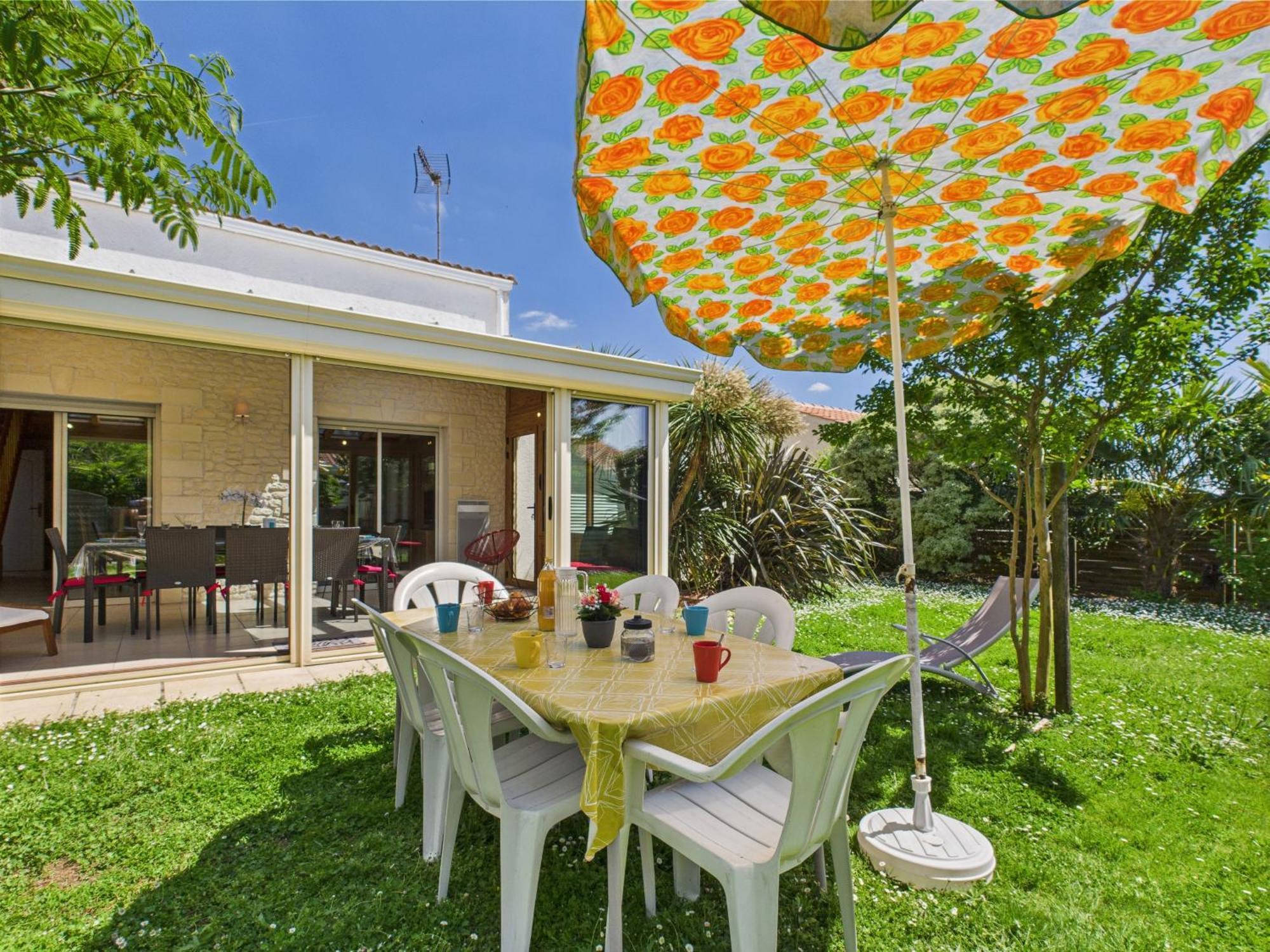 Maison Pour 8 - 5Min De La Plage - Jardin & Veranda Longeville-sur-Mer Ngoại thất bức ảnh
